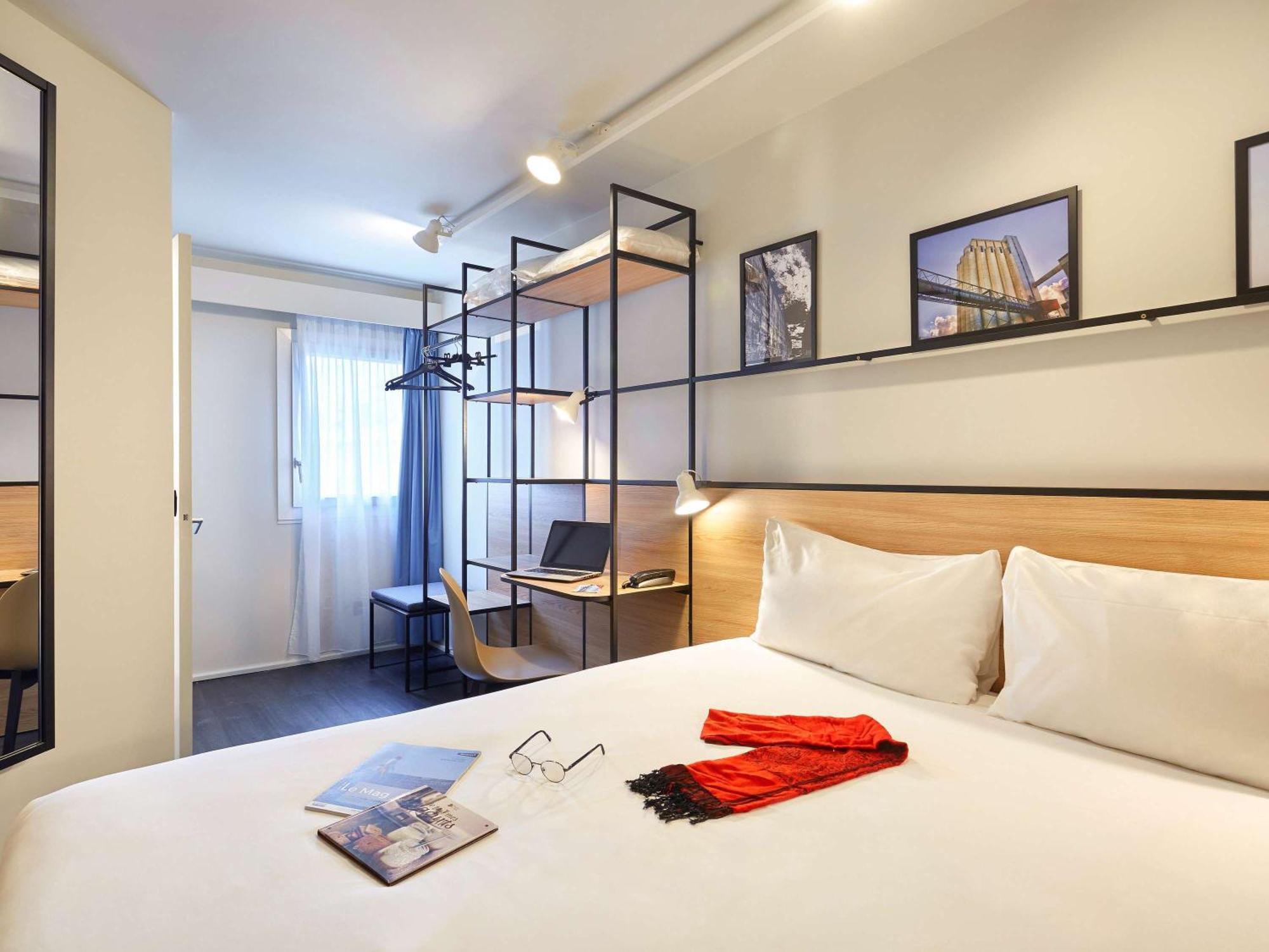 Ibis Lorient Centre Gare Hotel Exterior foto