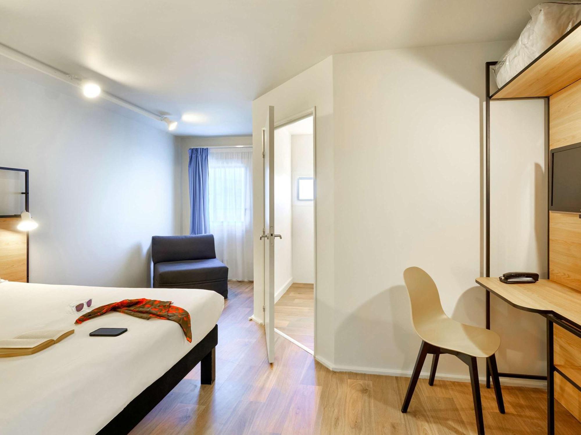 Ibis Lorient Centre Gare Hotel Exterior foto